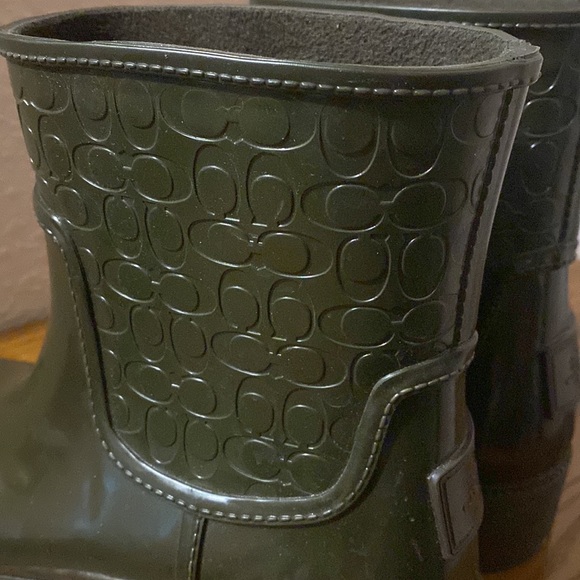 Coach Rain Boots - Picture 4 of 8